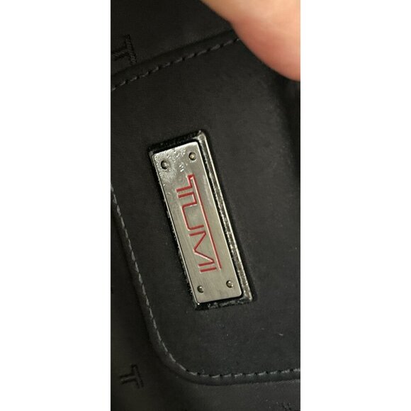 Tumi Deluxe Expandable Shoulder Bag Briefcase Nylon Black 15" - Picture 3 of 12